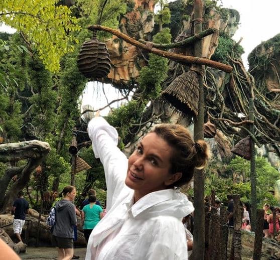 En este contexto, la actriz de 50 años de edad también habló de su actual situación sentimental. "Ahí sí prefiero ya no, ¿qué te digo? Siempre escojo mal, ¡pues ya mejor no escojo! [...]", comentó.