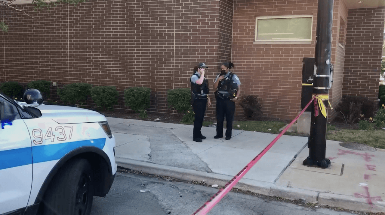 Confirman al menos cuatro muertos tras tiroteo masivo en Englewood, al sur de Chicago