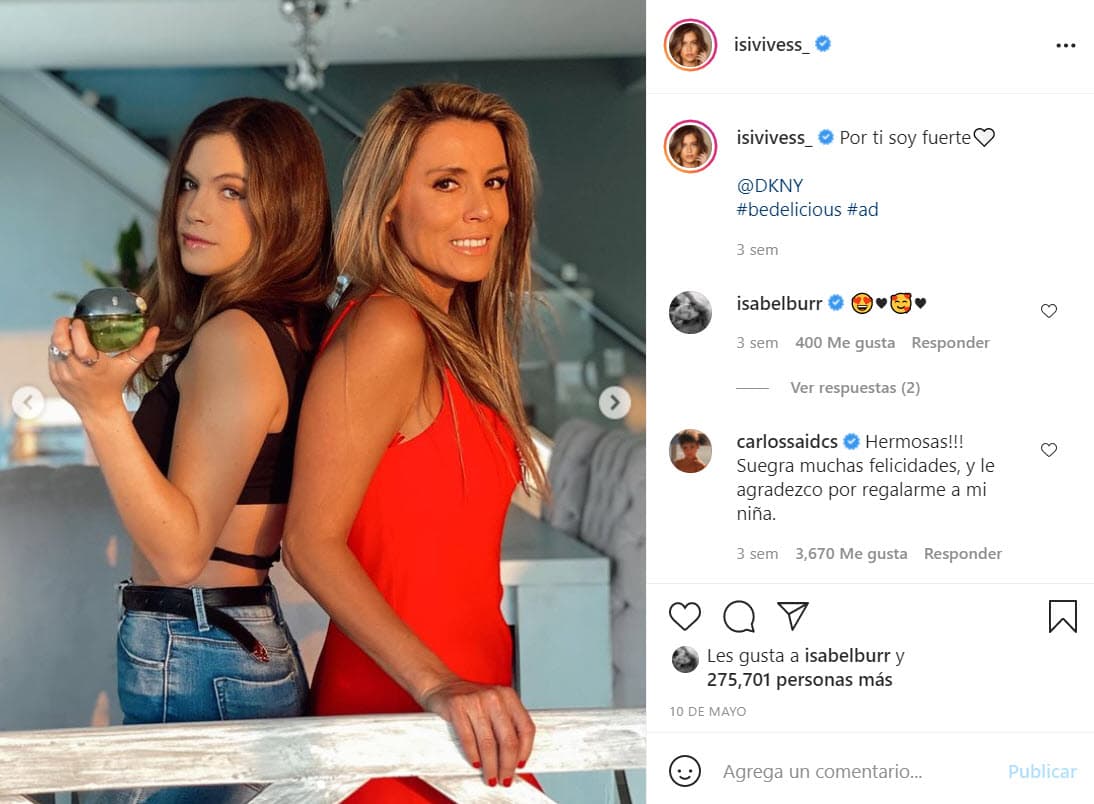 El 10 de mayo, la actriz chilena, de 19 años, compartió una foto junto a su madre, en la que declaró: "Por ti soy fuerte". El joven actor respondió: "¡Hermosas! Suegra, muchas felicidades, y le agradezco por regalarme a mi niña".