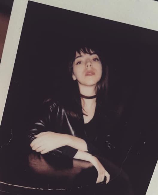 Por supuesto, se nota que ama los reflectores y cuando posa lo hace muy bien.