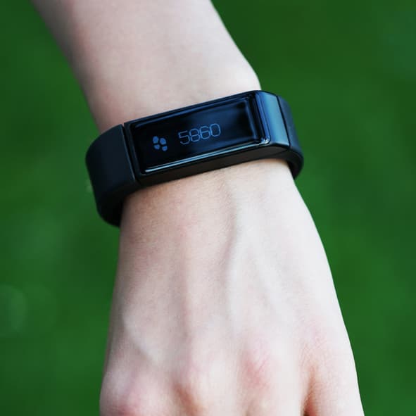 <b>Un fitness tracker o una suscripción al gimnasio</b>: mantenerse activo es fundamental para quienes sufren de 
<a href="https://www.univision.com/noticias/salud/fuertes-juntos">diabetes</a> tipo 2, así que una motivación para dejar atrás el sedentarismo o continuar ejercitándose es algo que muchos agradecerán.
<br>