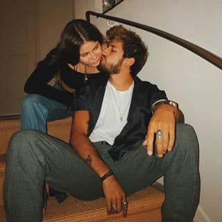 Aunque estaban juntos para esas fechas, en una entrevista a 'Los Angeles de la mañana', ella confesó que solo se veían cada tres semanas o cada mes.