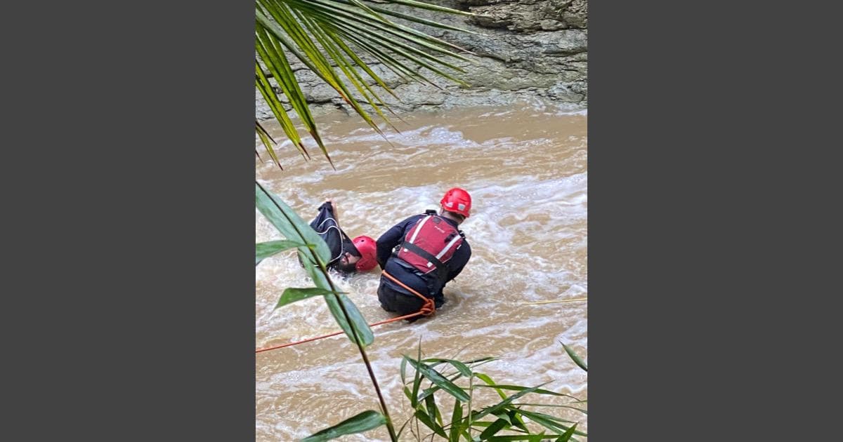 Dos personas quedan atrapadas por crecida de agua en Gozalandia, San Sebastián 