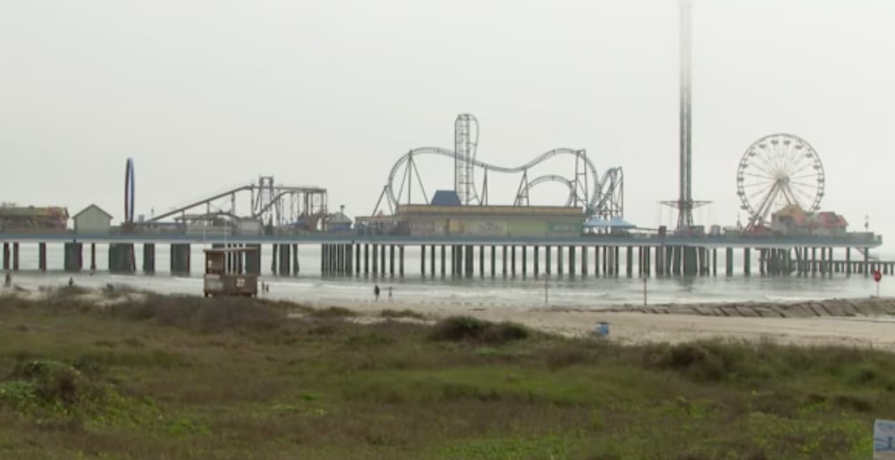 La familia de los menores ha sido notificada y se espera la confirmación del médico forense del condado Harris.