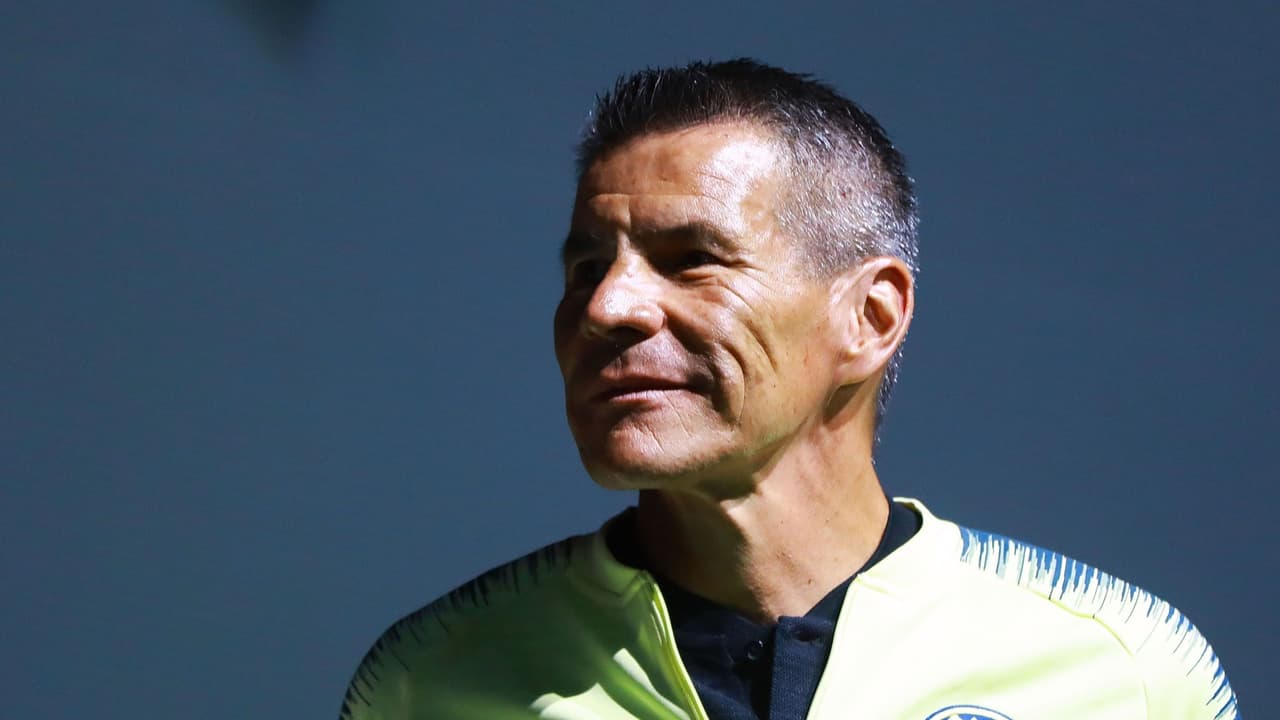 Alfredo Tena busca dirigir a la Selección de Panamá