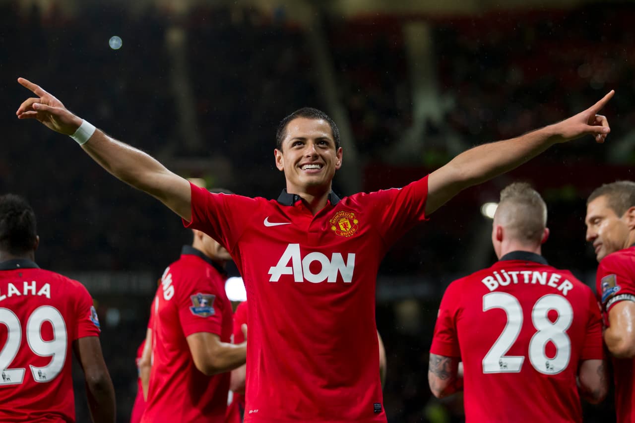 Luego de 59 goles en 157 partidos con Manchester United, 'Chicharito' podría repetir una exitosa experiencia en la Premier League.