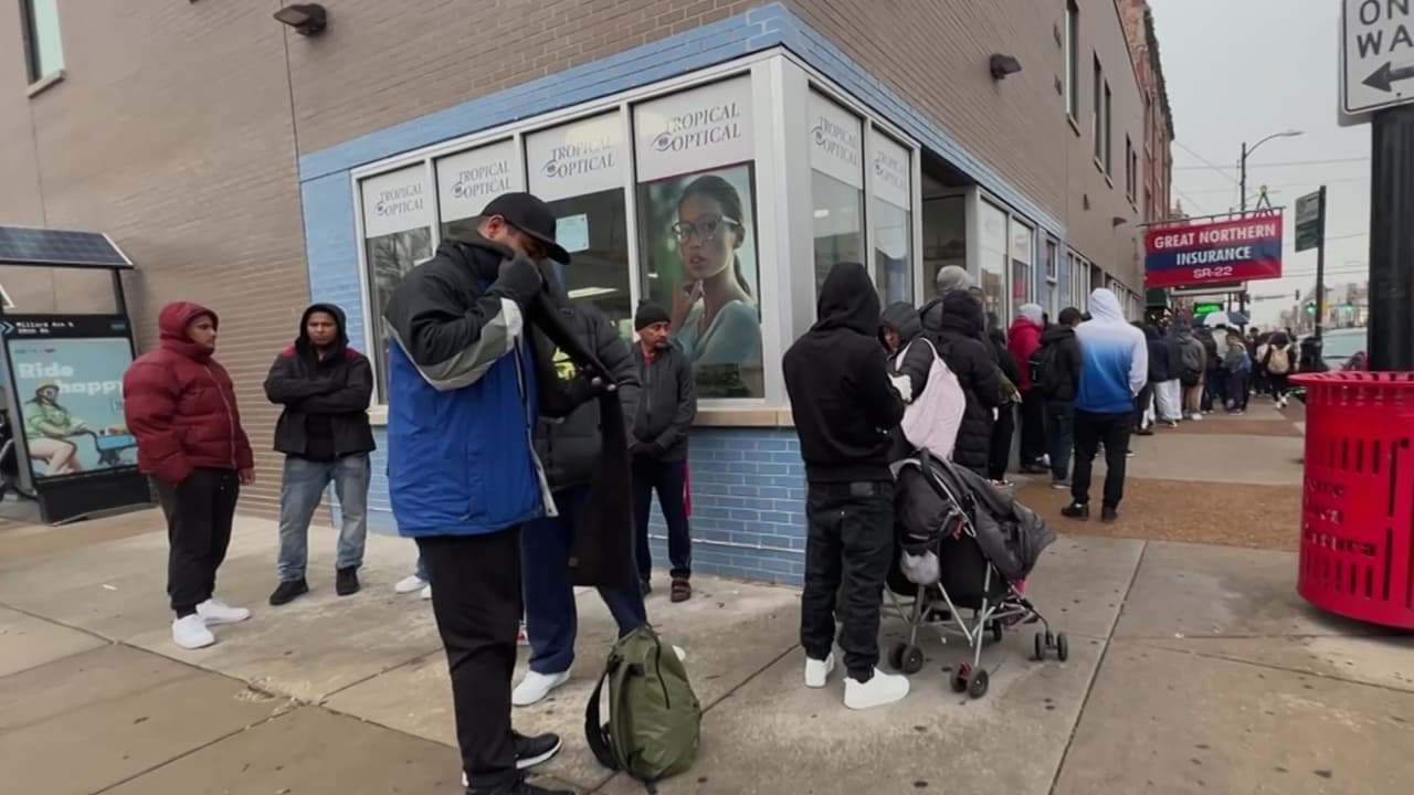 Venezolanos quedan en limbo tras fin del TPS y retornan por tierra sin pasaporte