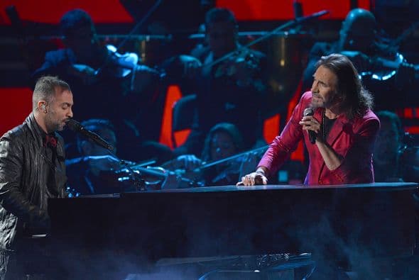 La sorpresa fue que el grupo mexicano cantó a dúo con el ídolo Marco Antonio Solís.