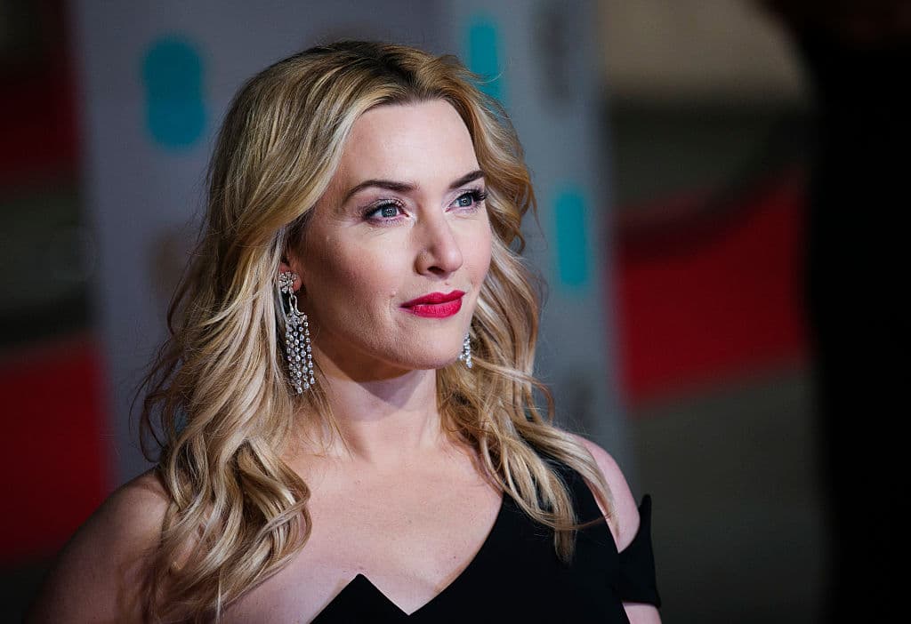 <b>Kate Winslet </b>
<br>La actriz de 'Titanic' sufrió bullying no solo por su peso, sino también por sus pies. Así lo reveló en una entrevista con Bear Grylls en el programa 'Running Wild'.
<br>