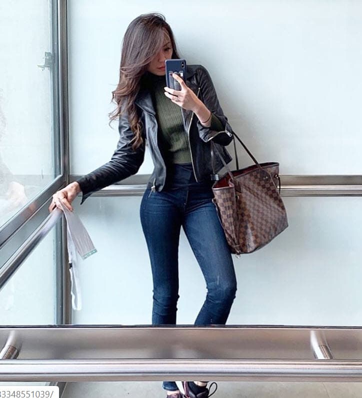 El hijo del empresario de bienes raices nació en 2016 y es producto de su relación con la arquitecta y diseñadora Dara Huang (foto), con quien estuvo comprometido. La boda no se llevó a cabo ya que la pareja terminó la relación en 2018.
<br>
<br>
<br>