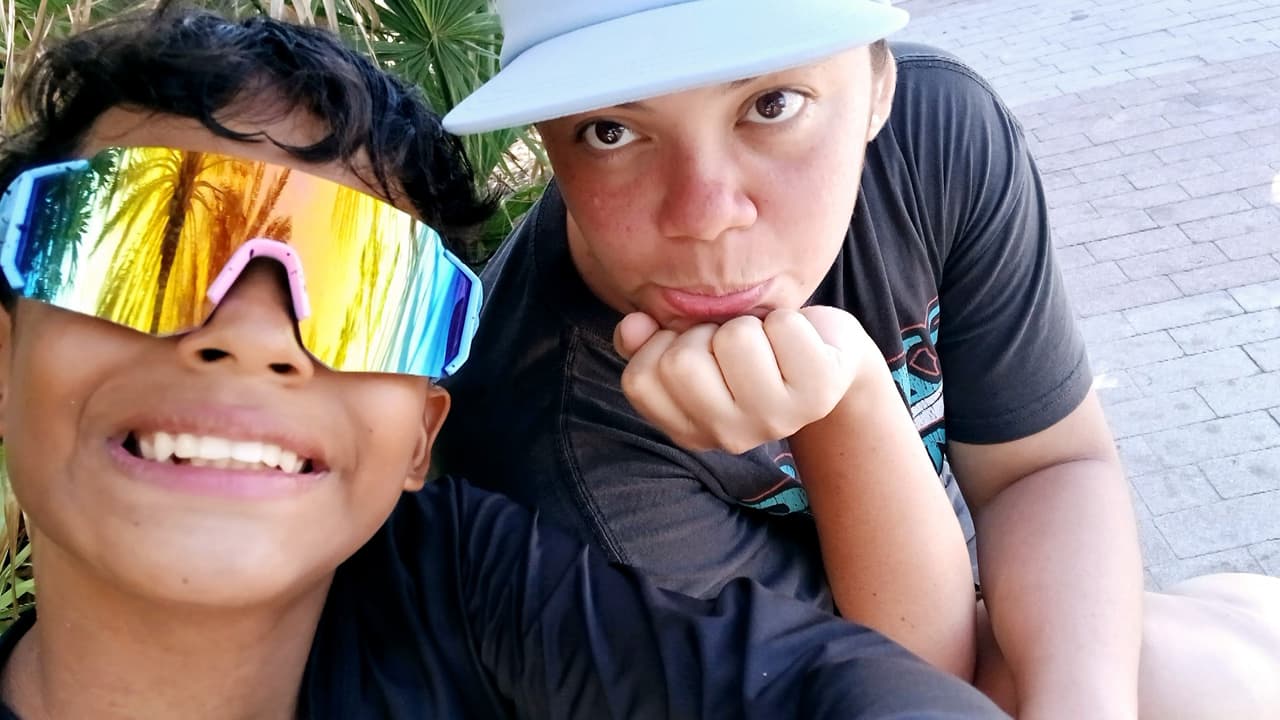 Su madre contó a Univision que el subir sus videos a las redes sociales era parte de su motivación.
<br>
<br>“Todos tenemos valor, y por no encajar en una moda, en un reto, 
<b>ser el más viral, tener más likes</b>, no ha de ser, 
<b>ningún padre debe pasar por esto</b>”, comentó Milene Sorzano.