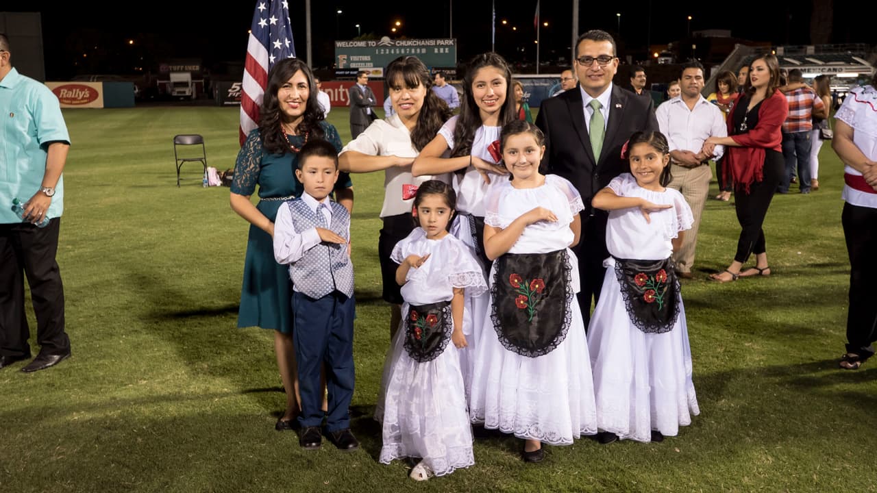 Así se vivió la celebración de El Grito de Independencia de México en Fresno.