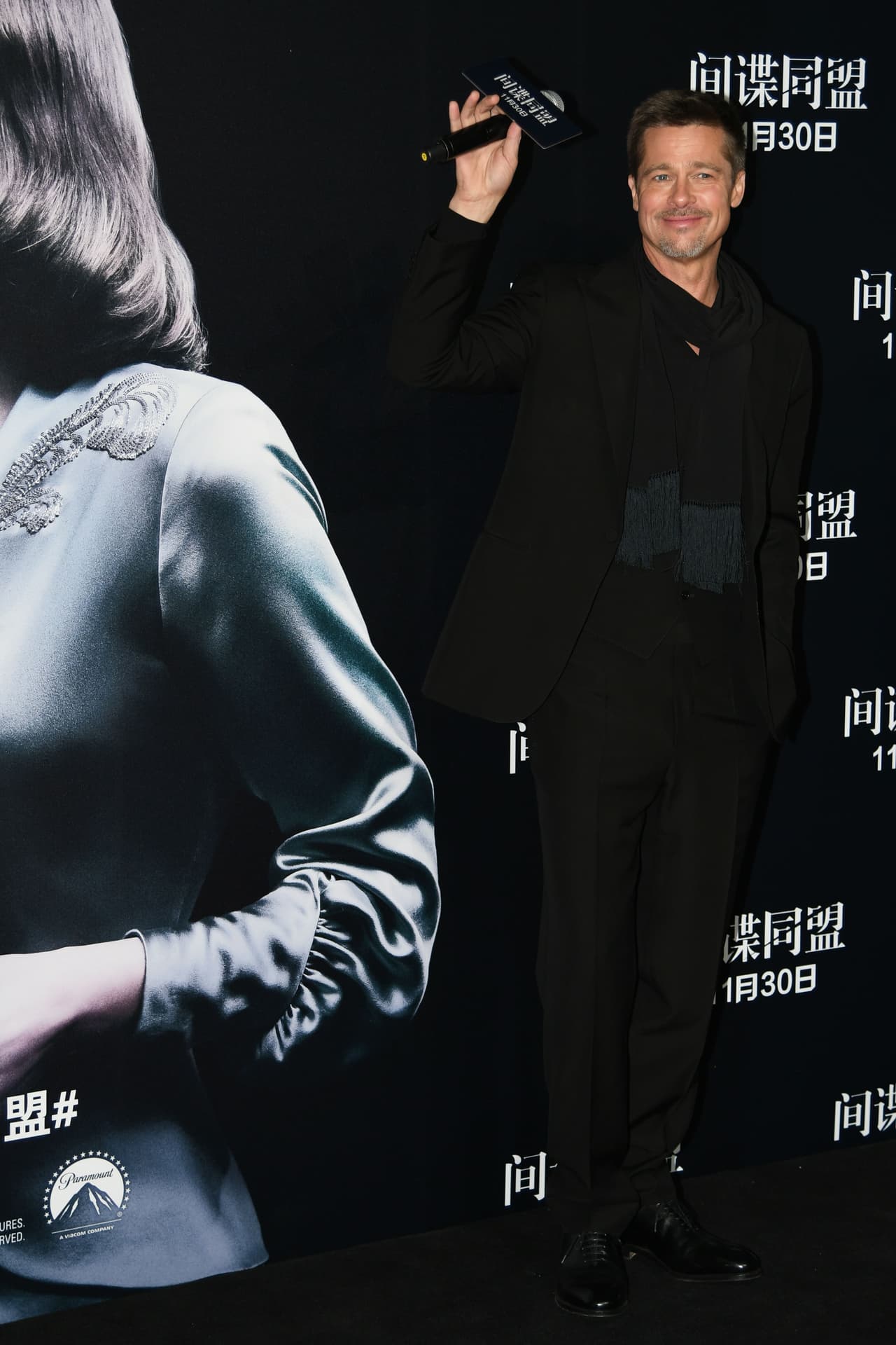 Tampoco estuvo acompañado de alguno de sus hijos.