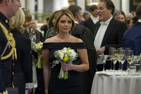 Pobre Angélica, tanto evento formal la tenía muy aburrida.