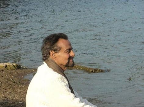 La protagonista de 'Mi marido tiene más familia' publicó esta imagen de Gonzalo a la que agregó: "Te extraño pa... Mucho".