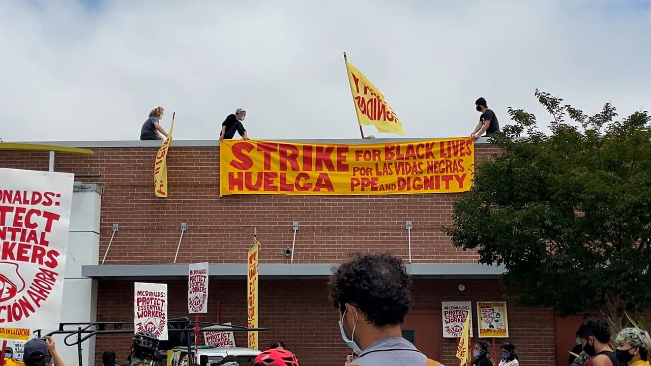 Coronavirus: empleados de comida rápida exigen pagos extra por trabajar en "condiciones peligrosas"