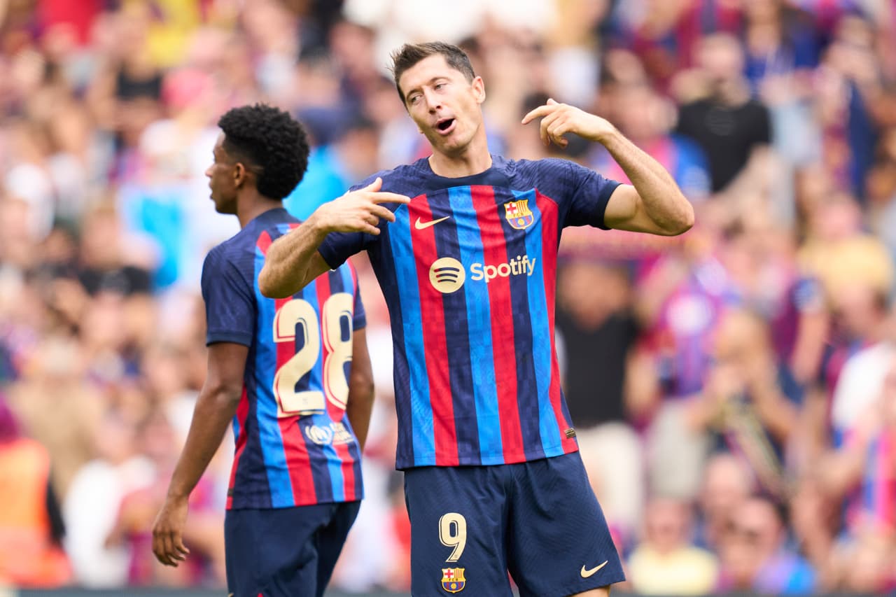 Jugó en el compromiso por 72 minutos y fue sustituido por Ferrán Torres.