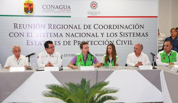 Muchos opinan que debería dejarlo trabajar a solas.