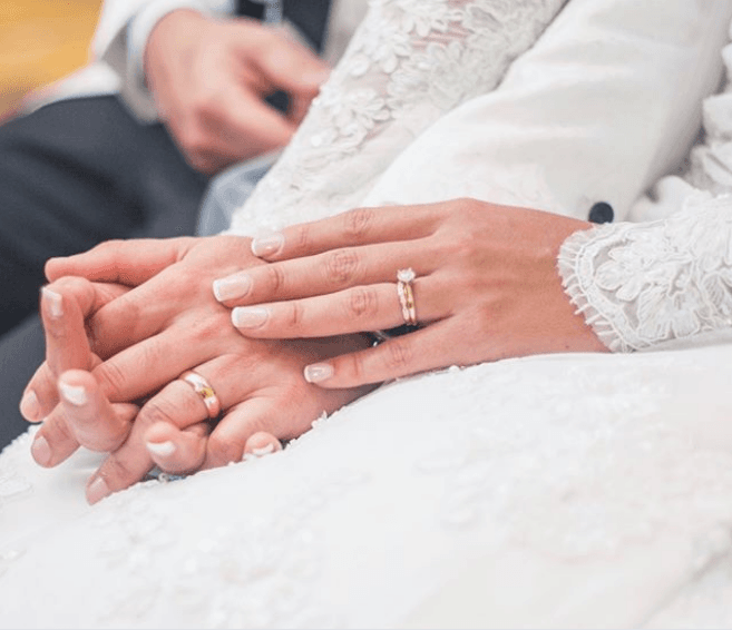 Se casaron el 21 de enero de 2017, en Tegucigalpa, Honduras. Su boda fue en uno de los lugares más emblemáticos de la ciudad, en Parque Naciones Unidas El Picacho bajo el concepto de 'Bosque Encantado'.