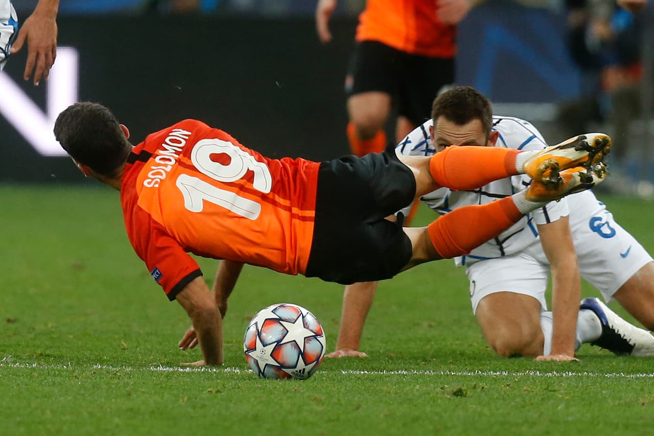 El gol no llegó al Estadio de Kiev y el conjunto ucraniano ya lidera el Grupo B de la justa europea. | Shakhtar recibirá al Mönchengladbach el Inter visitará al Real Madrid en la siguiente fecha de la competición.