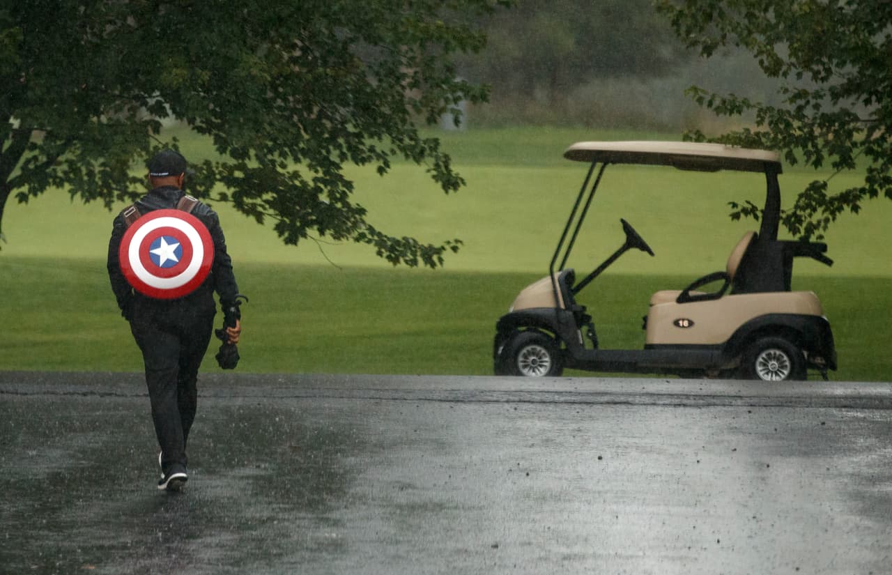 Piden investigación criminal contra clubes de golf de Trump por contratar indocumentados