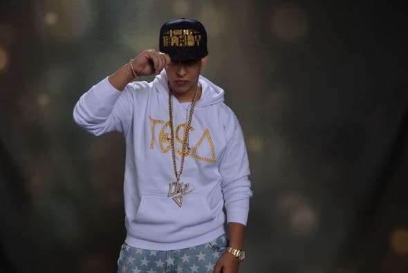 <span class="cms-h3-H3"><b>Daddy Yankee. </b></span>
<b><h3 class="cms-h3-H3">Nominaciones: 6 </h3>¿A qué está nominado?</b>: Artista del Año Urbano, Colaboración del Año por "Mayor Que Yo 3" y "Not a Crime"; Canción del Año Urbano por "Vaivén", Canción del Año Tropical y Video del Año por el tema "Andas en mi Cabeza".