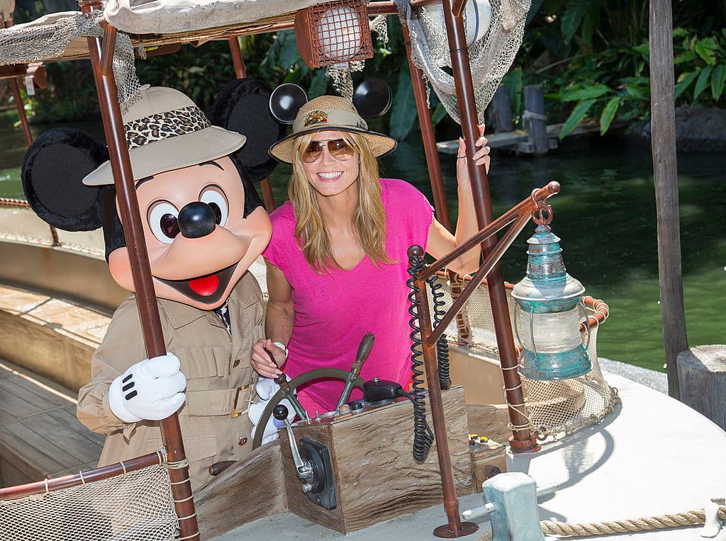 Heidi Klum, la reina de las pasarelas, también es fanática de Mickey Mouse.