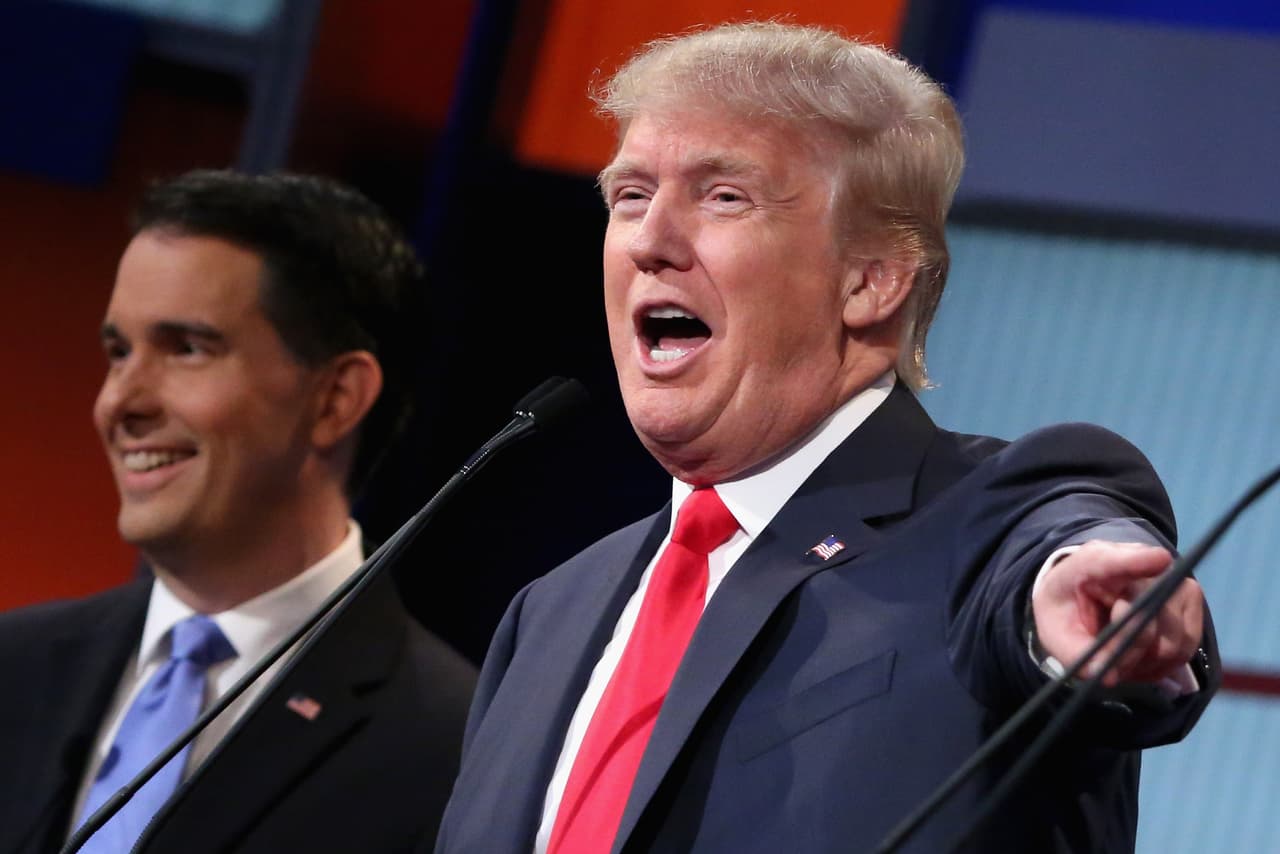 Entre los años 1993 y 2015, Trump se presentó en varias ocasiones en '
<b><a href="https://www.youtube.com/watch?v=wRMhqmRbuD8" target="_blank">The Howard Stern Show'</a></b> y ahí realizó varios comentarios sobre Diana, los cuales recopiló 
<b><a href="https://www.cheatsheet.com/entertainment/prince-william-and-prince-harry-have-not-forgotten-what-donald-trump-said-about-princess-diana.html/" target="_blank">Showbiz Cheat Sheet</a></b>.