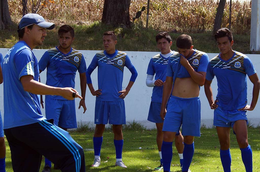 La Segunda División de México suspendió partidos en Guadalajara por el Huracán Patricia