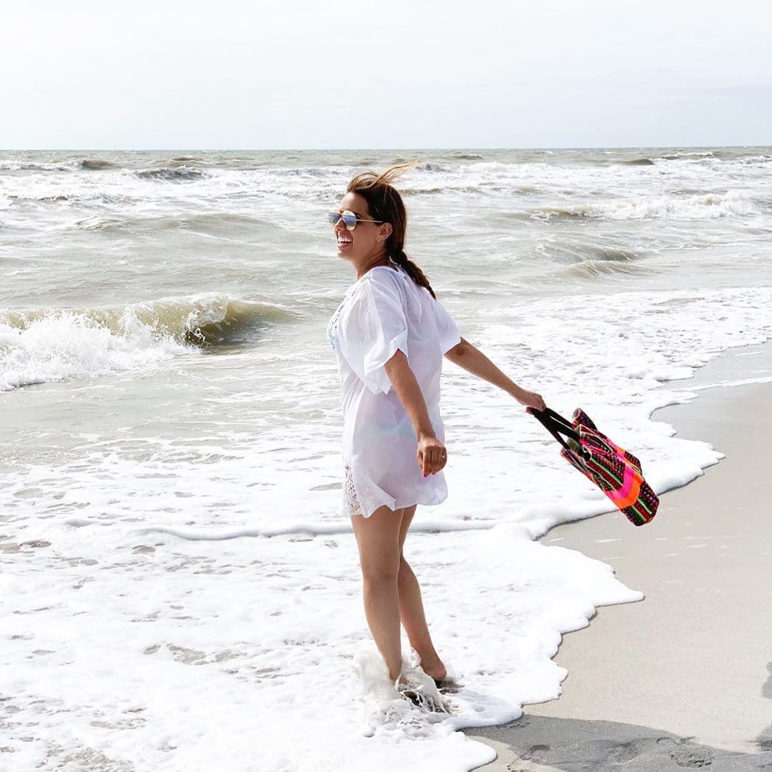 Andrea Chediak es amante de la moda y también de la playa.