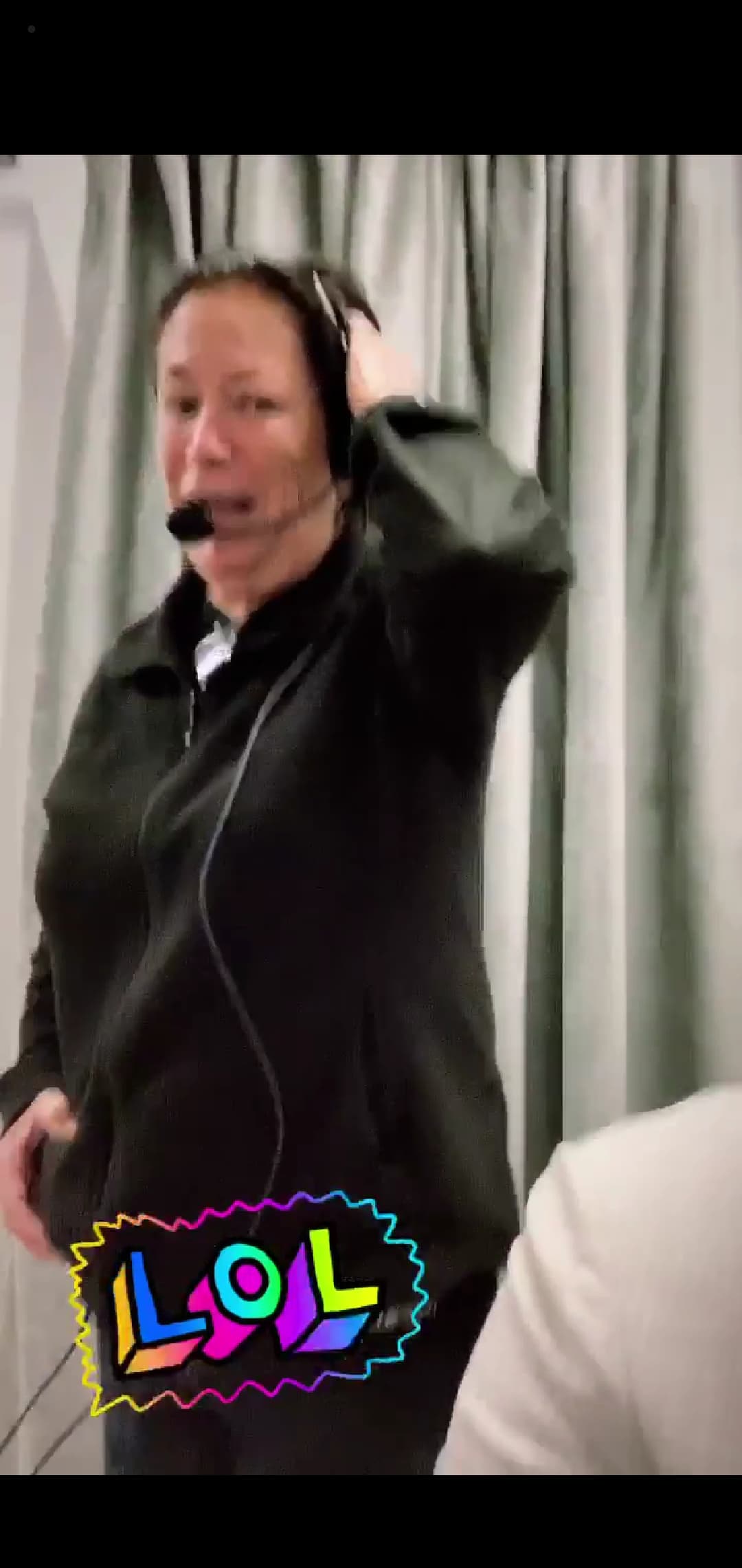 Las risas se hicieron presentes en el equipo, sin embargo, el 
<a href="https://www.univision.com/shows/despierta-america/carlos-calderon-celebra-un-ano-mas-de-vida-revive-los-momentos-inolvidables-de-sus-45-anos-fotos" target="_blank">presentador de 46 años</a> también lo tomó con humor y hasta compartió el momento con sus seguidores de Instagram.