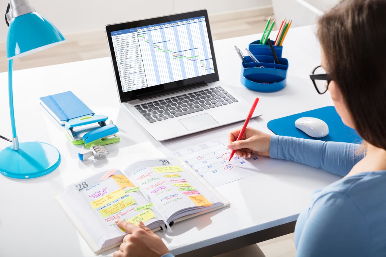 <b>Aries: tu regente Marte directo en fuego, en Sagitario.</b>
<br>Una semana movida en la que tendrás poco tiempo para ti y tus cosas así que deberás organizarte desde temprano para que no te tome la noche sin haber hecho nada. 
<br>