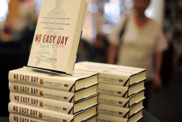 Septiembre 4- Sale a la venta el libro "Un día difícil: la explicación de primera mano de la misión que mató a Bin Laden", escrito por uno de los integrantes del grupo de operaciones especiales de la Marina (SEALS) que acabó en 2011 con la vida de Osama bin Laden.