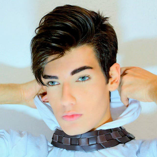 Fotos del 'muñeco Ken humano', Celso Santebañes