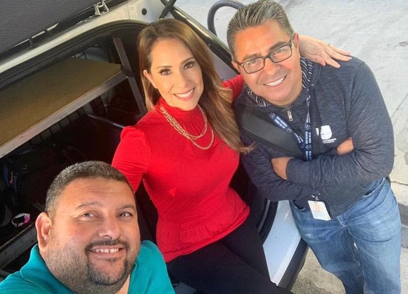 “La fundación de KMEX para servir a nuestra comunidad, abogar por ellos y darles una voz en un momento en el que era sumamente necesario fue la base de lo que nos ha impulsado desde que salimos al aire por primera vez en 1962”, comentó Alejandra Santamaría, Gerente general Interina, de Univision Local Media.