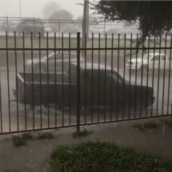 De acuerdo con el Servicio Nacional del Clima (NWS) ciudades como Dallas, Houston y San Antonio deben continuar con advertencias de inundaciones repentinas hasta el domingo o lunes.