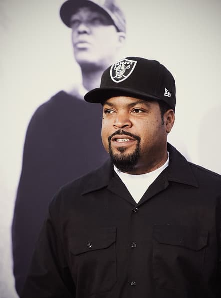 Hollywood tiró la casa por la ventana en honor al estreno mundial del 'biopic' musical 'Straigh Outta Compton'.