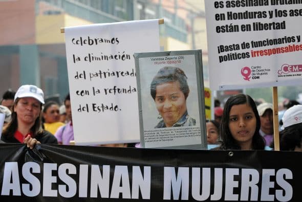 El término de “violencia contra las mujeres” se usa para identificar un problema de violencia que ha dejado de concebirse como algo doméstico para ser un conflicto social y colectivo.