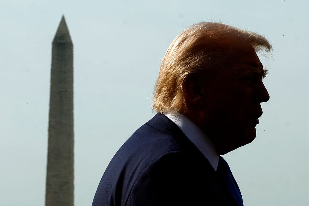 La guerra de Trump contra los empleados federales en 100 días de gobierno