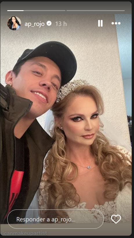 El vestido de la actriz fue de Novias España.