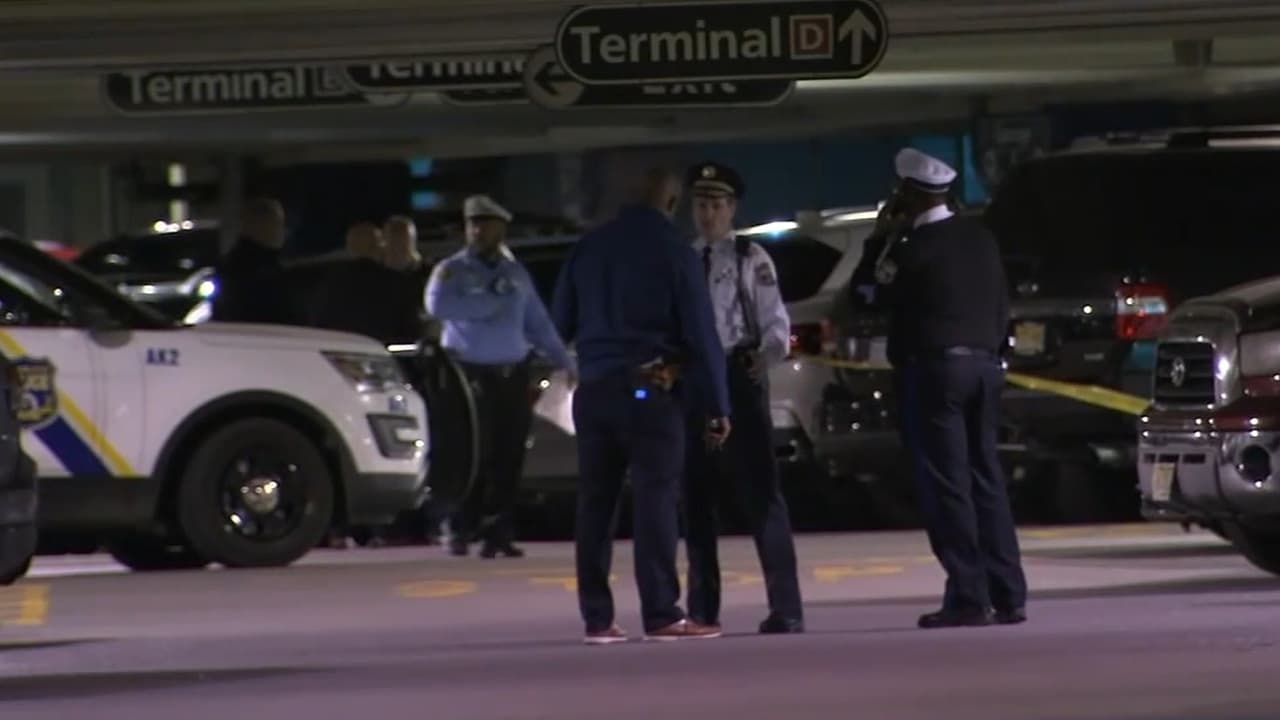 Muere un policía en tiroteo en estacionamiento del aeropuerto de Filadelfia: uno más resultó herido