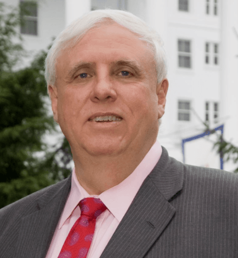 Justice es el nuevo gobernador electo de West Virginia.