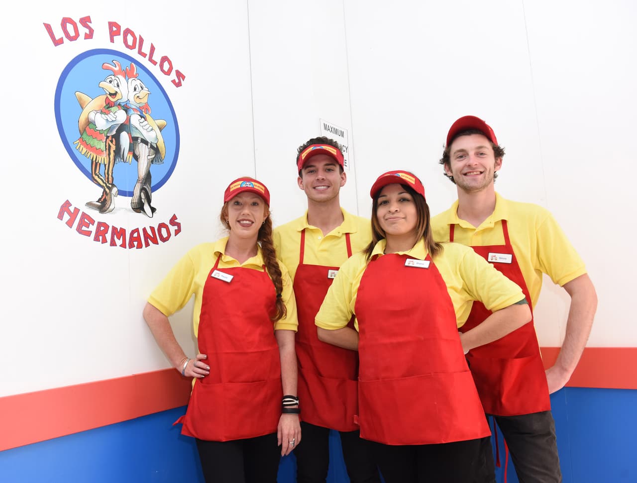 Los Pollos Hermanos abrió en Austin, Texas durante South By South West. Los actores de Better Call Saul Bob Odenkirk (Saul Goodman) y Giancarlo Esposito (Gus Fring) dieron autógrafos en el restaurante.