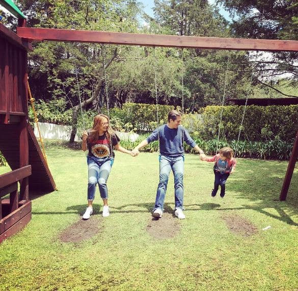 Un día en el parque no les cae nada mal, sobre todo después de una ajetreada jornada.