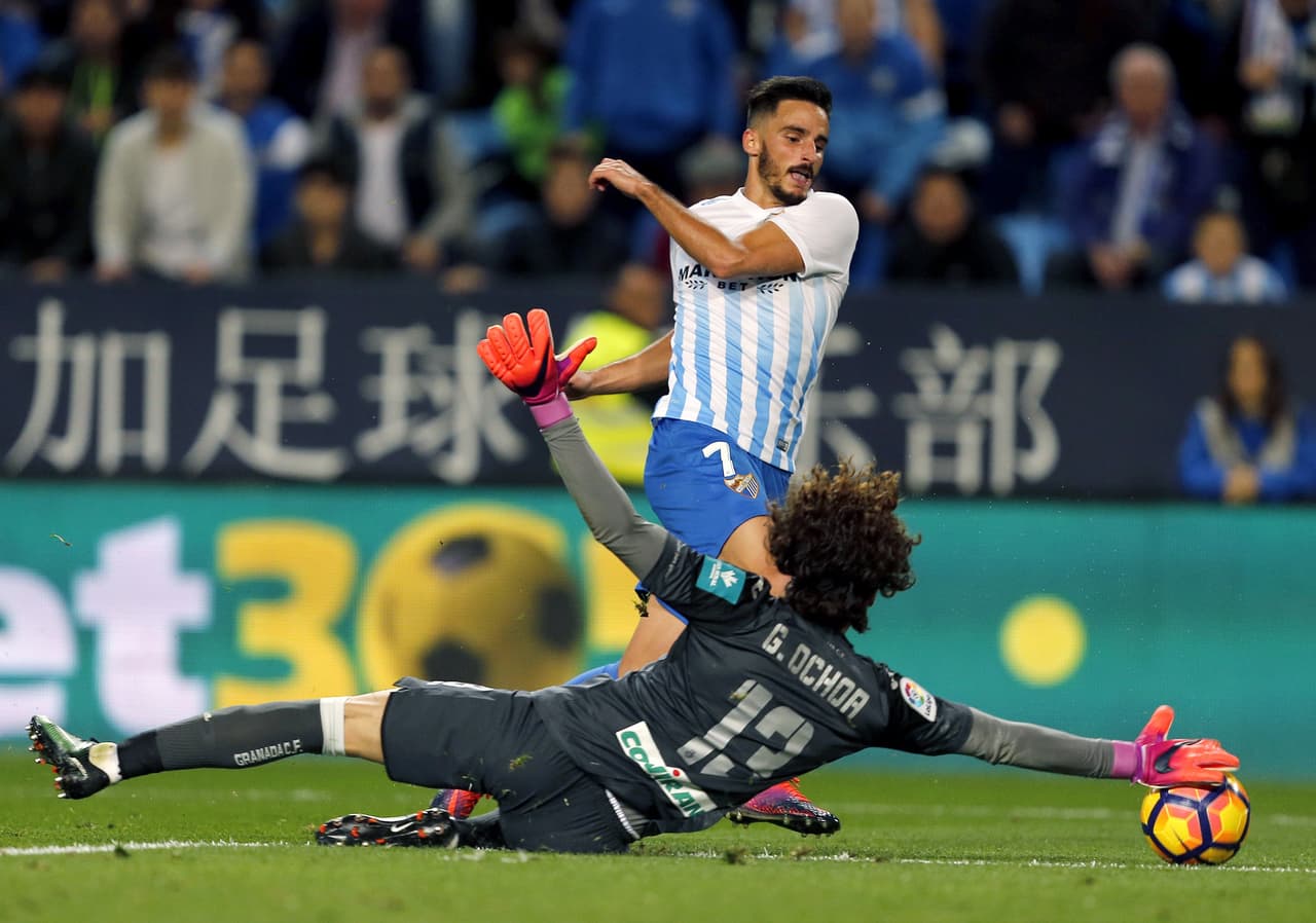 Ochoa no logra irse limpio de Málaga pero su Granada saca valioso punto