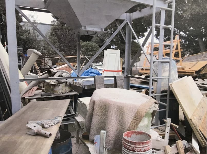 “El gobierno argumenta que el acusado aseguró el trabajo de estos empleados al prometerles falsamente salarios dignos y vivienda adecuada”, indica una carta del fiscal Alex G. Tse.