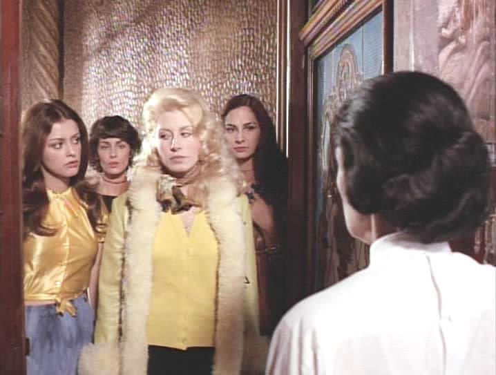 Fue una de las protagonistas de la exitosa cinta de terror "Más negro que la noche", donde compartió el crédito principal con Lucía Méndez, Helena Rojo y Susana Dosamantes.