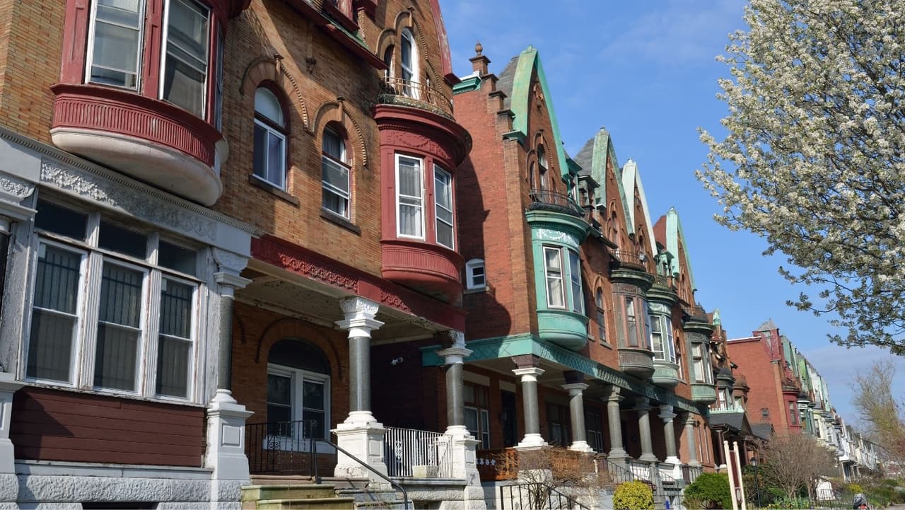 La Comisión de Vivienda Justa de Filadelfia administra y hace cumplir las leyes relacionadas con las prácticas de alquiler injustas y otros problemas que afectan a los propietarios e inquilinos. A pesar de que existe desde 1962, técnicamente no es parte de la Carta de autonomía de la ciudad y podría eliminarse.
<br>