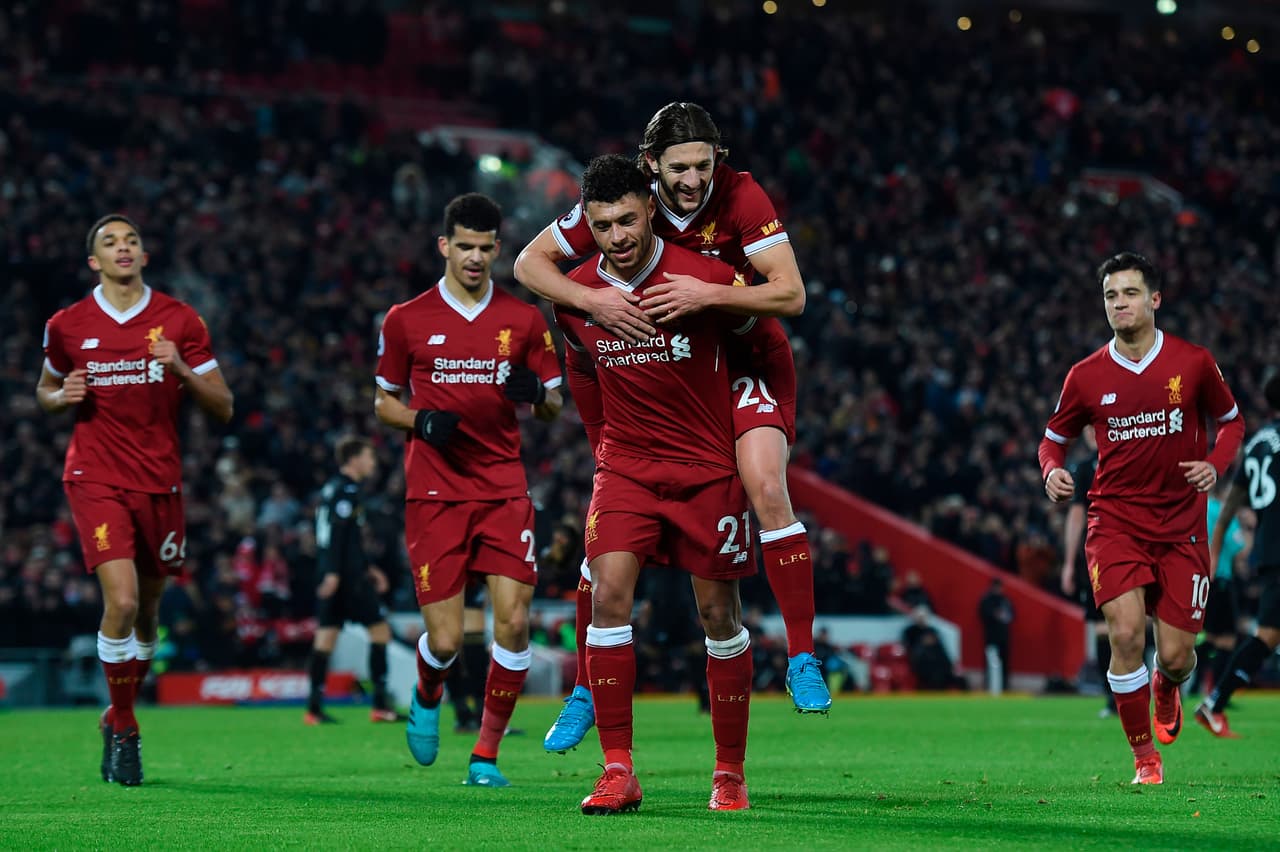 Liverpool defiende su posición en la tabla con goleada sobre el Swansea City 