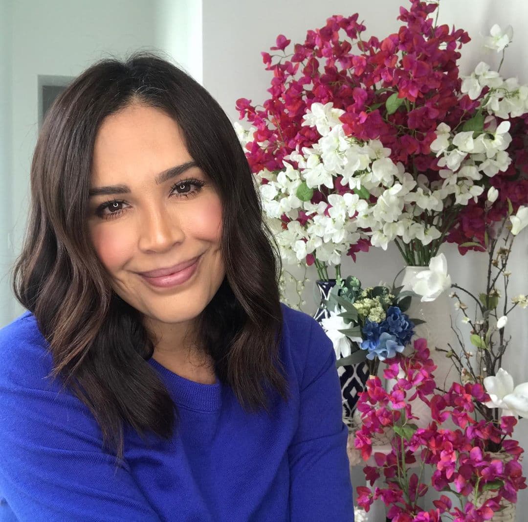 El 
<a href="https://www.univision.com/shows/despierta-america/tuve-todos-los-sintomas-karla-martinez-conto-conmovida-como-logro-mantenerse-fuerte-frente-al-coronavirus-video">regreso de Karlita</a> precedió al de Alan, y nos dio nuevos bríos, sobre todo por verla tan bien, fuerte y llena de fe.